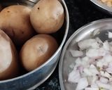 बटाटे वडे खजूर चटणी (Batate Vade Khajoor Chutney Recipe In Marathi) रेसिपी स्टेप 1 फोटो 