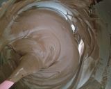 Foto langkah ke 6 dari resep Triple chocolate mousse cake.