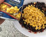 Foto del paso 2 de la receta: Ensalada de porotos, choclo y pimientos