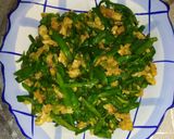 Foto langkah ke 5 dari resep Tumis bunga genjer dengan tempe.