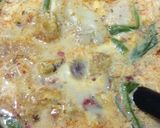 รูปขั้นตอนการทำที่ 4 ของ ต้มยำไข่เจียวหมูสับน้ำข้น