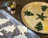Foto del paso 3 de la receta: Cocina para las Fiestas: Tarta de espinacas y queso navideña