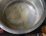 A picture of step 2 of Mushroom carbonara.