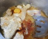 A picture of step 6 of Chicken qorma.