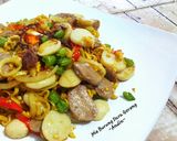 Foto langkah ke 7 dari resep Mie Burung Dara Goreng.