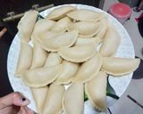 सिंपल मावा गुजिया और फूल मावा गुजिया (simple mawa gujiya aur phool mawa gujiya recipe in Hindi) रेसिपी चरण 5 फोटो