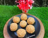 A picture of step 4 of Til Gud Laddoo.