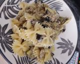 Foto del passaggio 4 della ricetta Farfalle con tonno e melanzana 🍆
