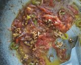 A picture of step 4 of Piyaz tamater ki spicy chutney.