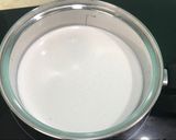 Hình bước làm 1 của món Kem chuối hộp