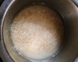 A picture of step 1 of Lemongrass rice.