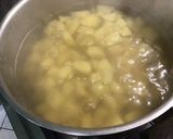 Une image de l'étape 3 de Purée de pommes de terre à la crème et parmesan.