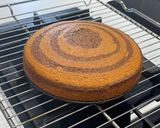 Foto del paso 6 de la receta: Bizcocho cebra 🦓 de zanahoria y chocolate para el almuerzo del cole