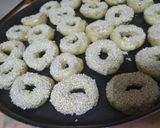 صورة لخطوة 3 من وصفة معمول بعجوه وسمسم