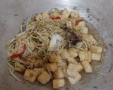 Foto langkah ke 5 dari resep Tumis Tahu Tauge Saus Tiram.