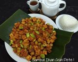 Foto langkah ke 4 dari resep Sambal Ikan Asin Pete.