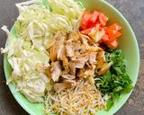 Foto langkah ke 5 dari resep Soto Ayam + Sambal Soto.