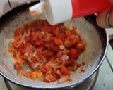 A picture of step 4 of Pizza sauce.