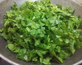 A picture of step 1 of Palak Paneer Tomato Curry.