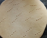 A picture of step 5 of Instant pizza.