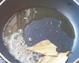 A picture of step 3 of Rich & Creamy Onion Capsicum masala.