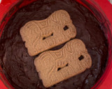 Foto del paso 6 de la receta: Tarta de chocolate y galletas