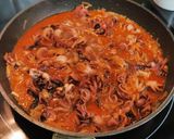 Foto del paso 4 de la receta: Pulpitos encebollados al Pimentón