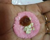 A picture of step 2 of Rose sandesh in sabza fallooda kheer.