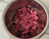 Foto langkah ke 1 dari resep Sapi Saus Lada Hitam.