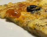 Foto del paso 12 de la receta: 1-Masa de coliflor para pizza. 2- Pizza con base de coliflor, cherrys y quesos