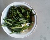 รูปขั้นตอนการทำที่ 1 ของ วันนี้ทำไก่ใต้น้ำแบบง่ายๆที่ไม่ต้องใช้หม้อนึ่งครับ