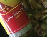 Foto langkah ke 4 dari resep Ayam kecap pedas.