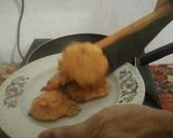 A picture of step 2 of Neem Flower Pakoras.