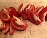 A picture of step 2 of Tomato and oil toast.