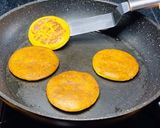 รูปขั้นตอนการทำที่ 4 ของ แพนเค้กฟักทอง (ไม่ไข่ ไม่แป้ง ไม่น้ำตาล) Pumpkin Pancake (Plantbased/Vegan)