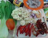 Foto langkah ke 1 dari resep Mie aceh kuah alakadarnya.