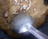 A picture of step 5 of Aloo ka halwa.