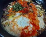 A picture of step 3 of Bhindi Masala.