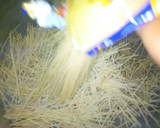 A picture of step 2 of Simple spaghetti.