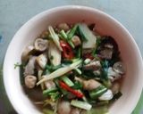 รูปขั้นตอนการทำที่ 5 ของ ต้มแซบหมูใส่เห็ดฟาง(เนื่องจากหากระดูกอ่อนไม่ได้เลยใช้เนื้อหมูแทน