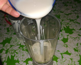 Foto del paso 2 de la receta: Panna cotta de coco con coulis de jamaica y mezcal oaxacaqueño