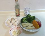 蘑菇炒時蔬的食譜步驟1照片