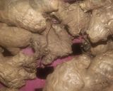 A picture of step 1 of Ginger juice.