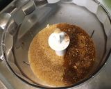 Une image de l'étape 5 de Marinade à la prune, moutarde, miel, herbes et épices.