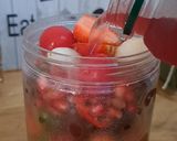 Foto langkah ke 3 dari resep Asinan Buah Kuah Jus Cranberry Mix Kalamansi.