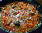 Foto del paso 5 de la receta: Pollo con fritada de verduras