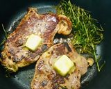 Hình bước làm 3 của món BeefSteak lá hương thảo và truffle