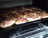 Foto del paso 7 de la receta: Crostinis de jamón serrano, pera y miel