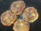 आलू हरी मटर की टिक्की
