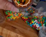 Foto del paso 1 de la receta: Sombrero de Bruja Sorpresa